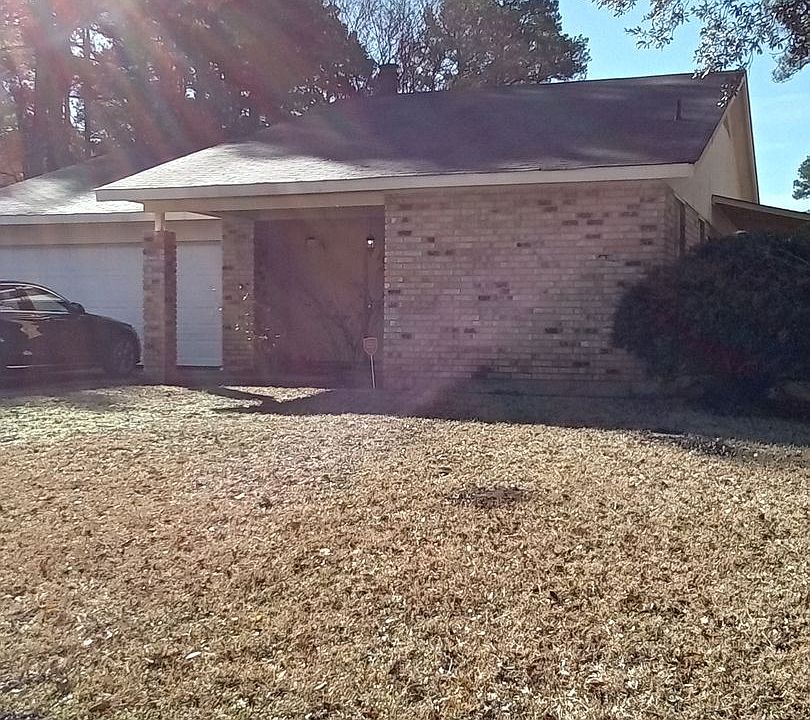 1st image of 3515 Dewberry Dr