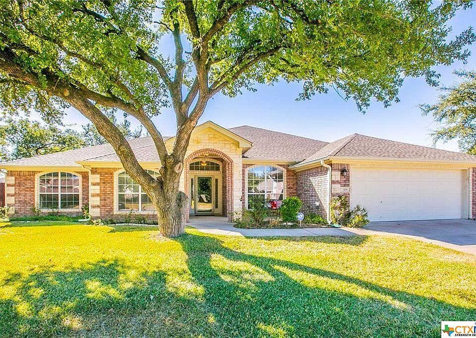 1st image of 308 Wrought Iron Dr