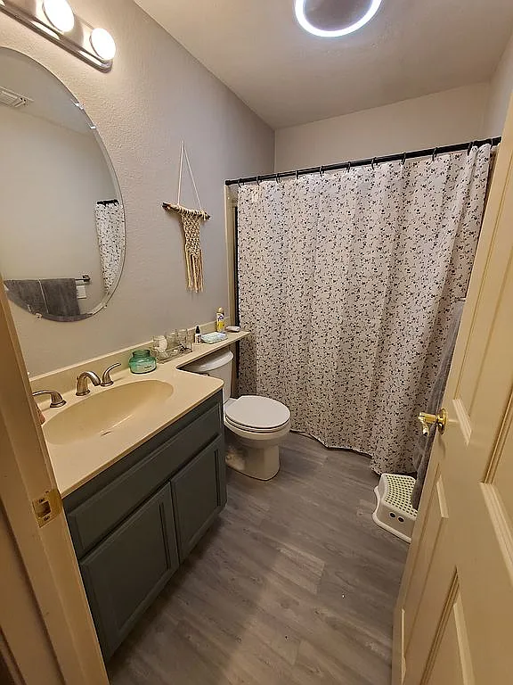 17409 Lawrence Way photo 1