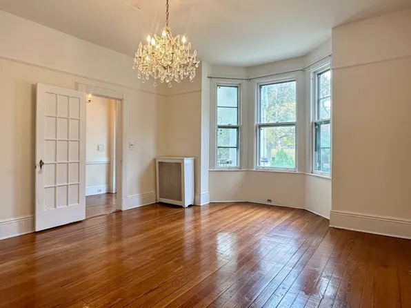 14-28 Astoria Park South image 7 of 29