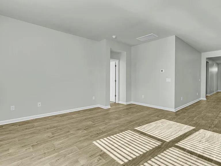 229 Grand View Xing — Photo 19