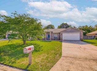 2713 Riverside Landing Dr, Navarre, FL 32566