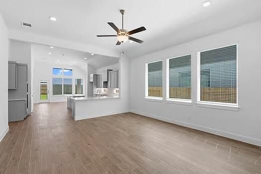 3rd image of 22534 Basswood Bend Rd