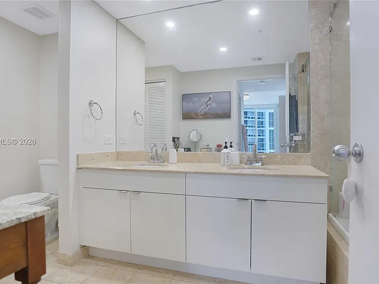 801 Brickell Key Blvd #2210 — Photo 15