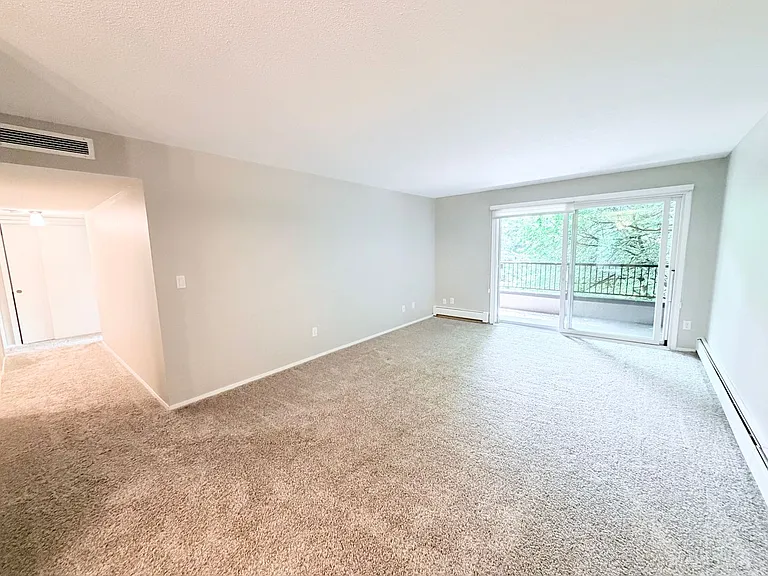 2210 Midland Grove Rd #206 — Photo 10