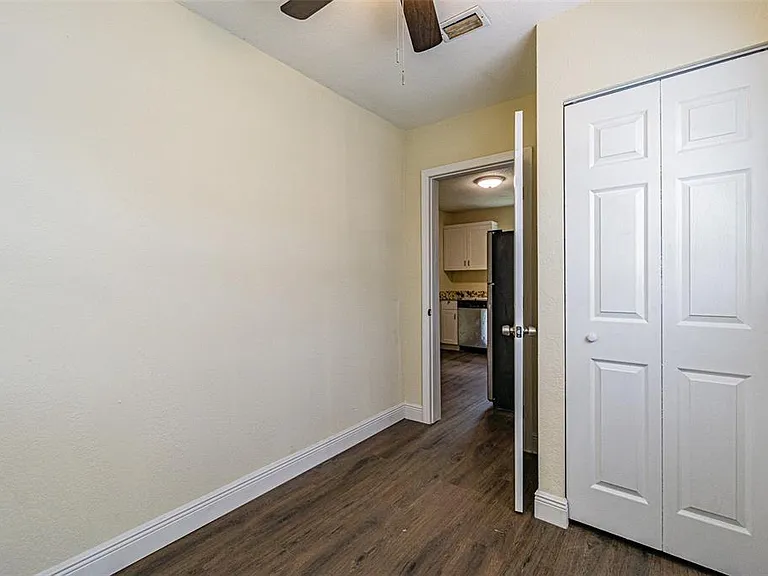 505 E Virginia Ave — Photo 9