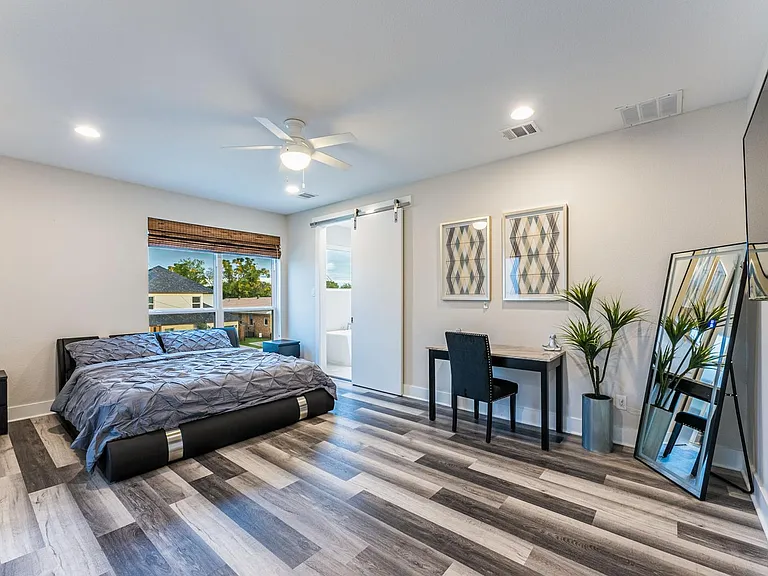 4013 Ivanhoe Ln — Photo 18