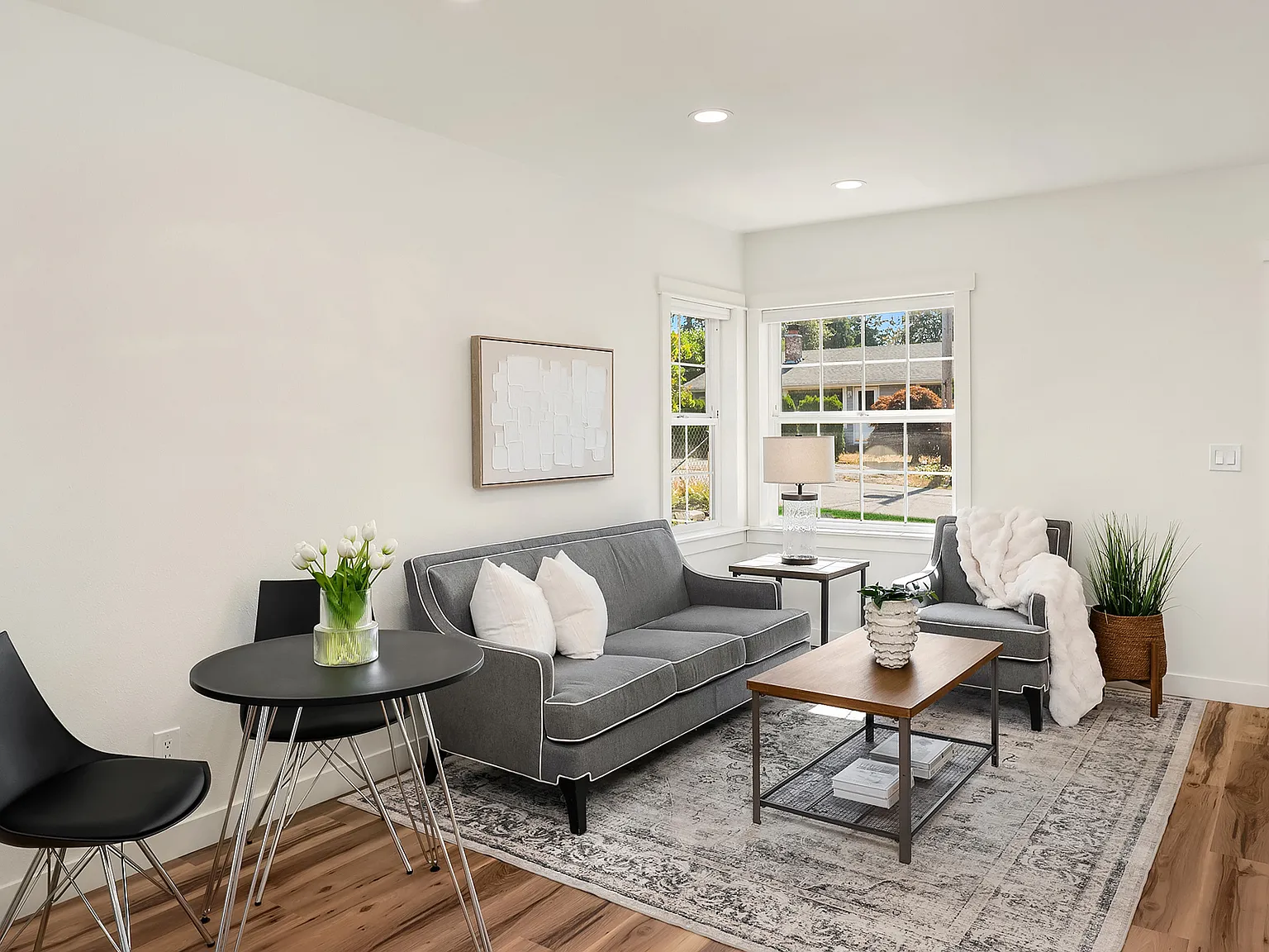 2 bed, 869 sqft, $2,495 — Photo 4
