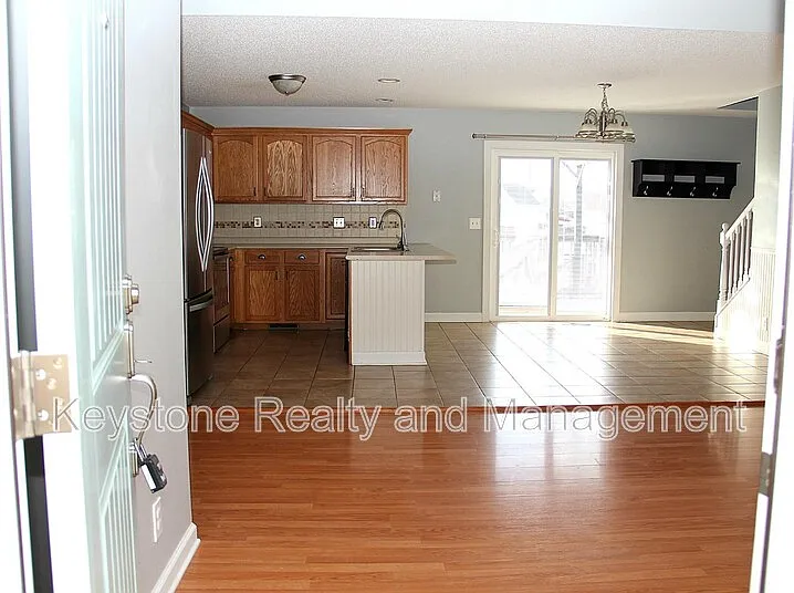3826 Angelise Ln — Photo 2