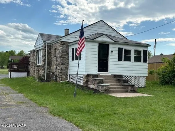 2225 Mahaffey Ln, Williamsport, PA 17701