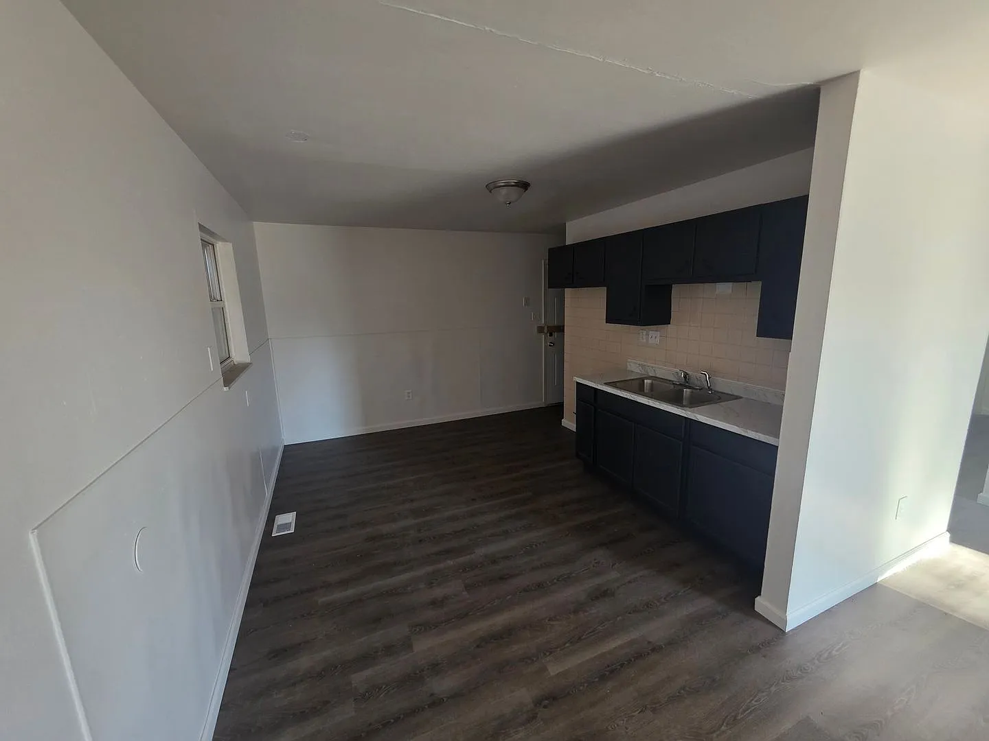 Recently Updated 3BD/1BA — Photo 3