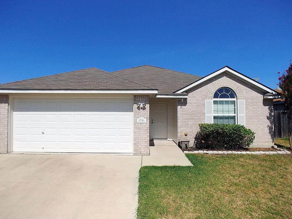 1st image of 1718 Wood Creek Dr