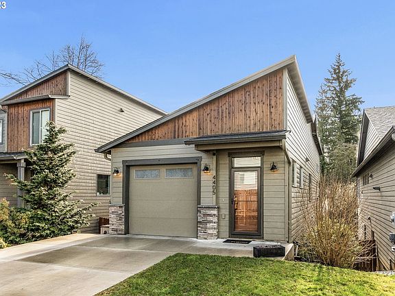 2nd image of 4405 NE 112th Cir
