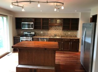 1862 Old Willow Rd, Northfield, IL 60093