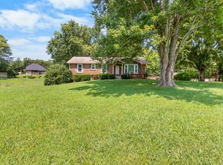560 Bryan Rd, Clarksville, TN 37043