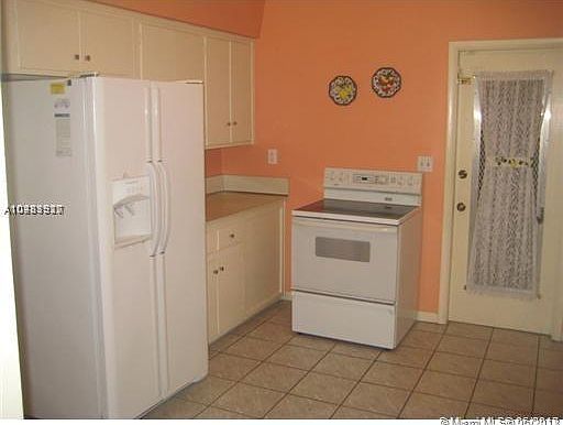 3rd image of 1214 Asturia Ave