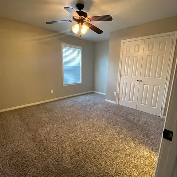 1610 Rock Hollow Loop — Photo 4