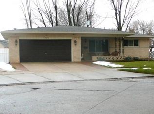 4930 Bates Ct, Warren, MI 48092