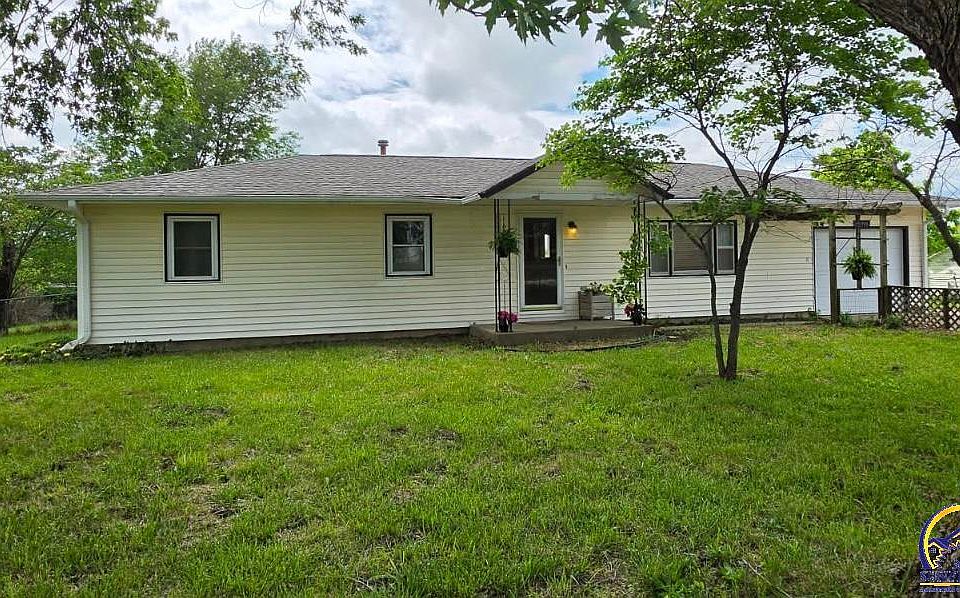 1st image of 16399 R Rd