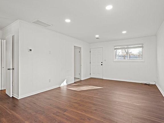2nd image of 38 Kimbell Ct