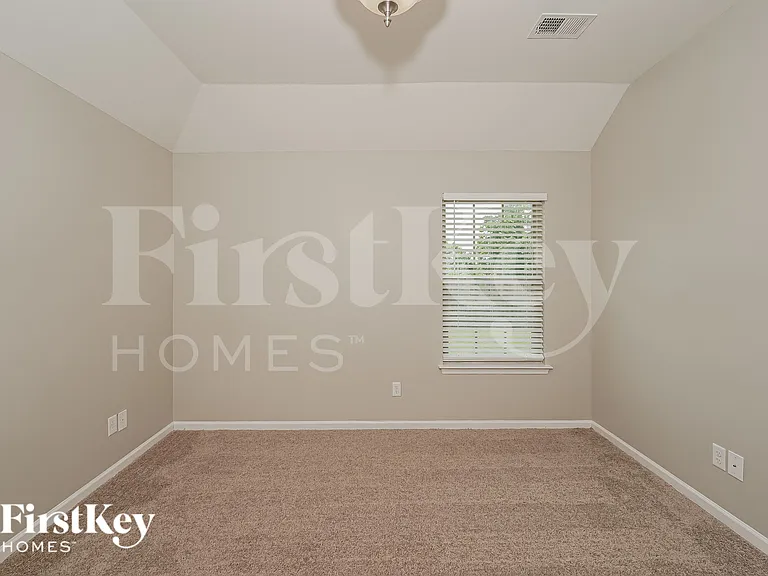 920 Alise Cir — Photo 16