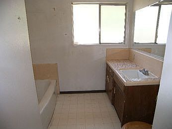 5th image of 1100 El Terino Ave