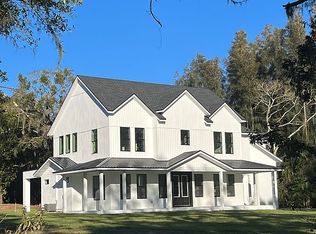Lake Charles Cir, Lutz, FL 33548