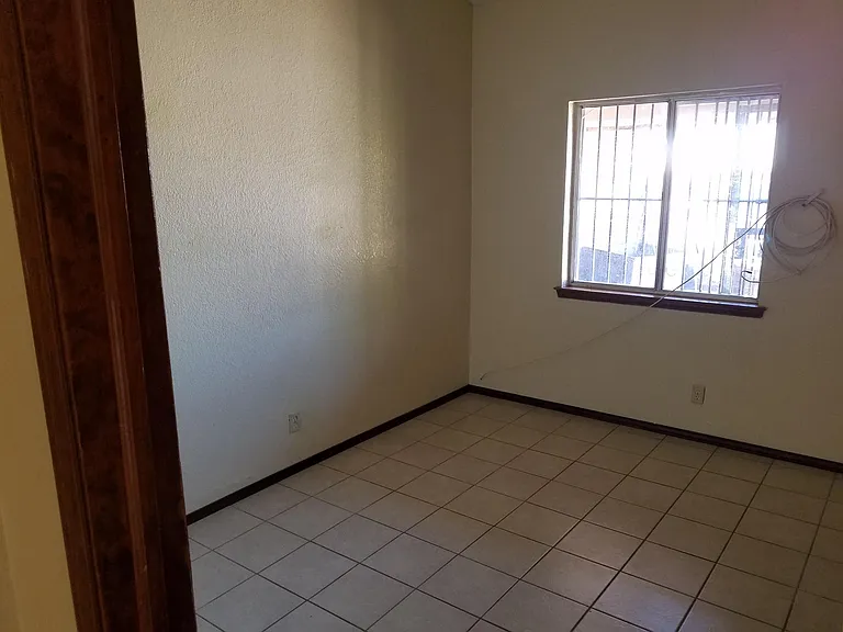5940 Deer Ave — Photo 8