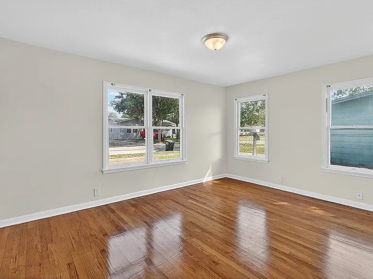 4634 Weir Dr — Photo 12