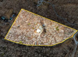 8 Cottage Charm Rd, Goode, VA 24556