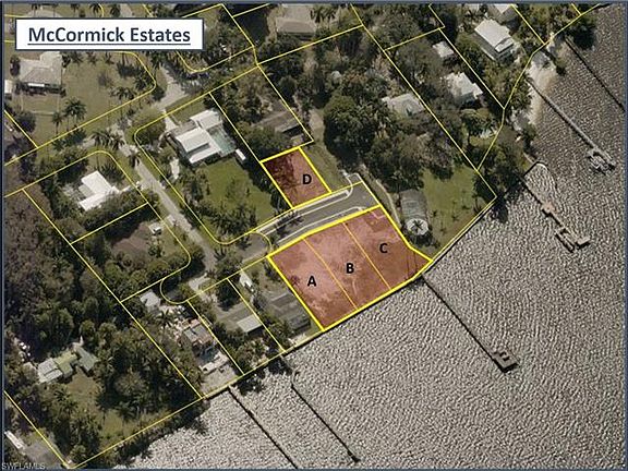 3rd image of 10 Live Oak Ln