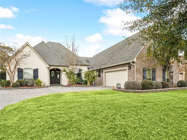 221 E Augusta Ln, Slidell, LA 70458
