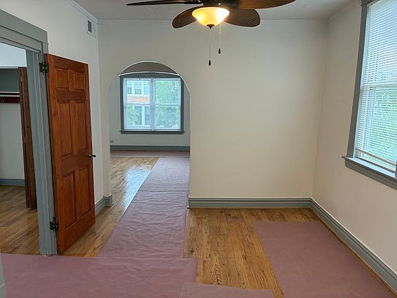 3rd image of 1430 N Leamington Ave #2