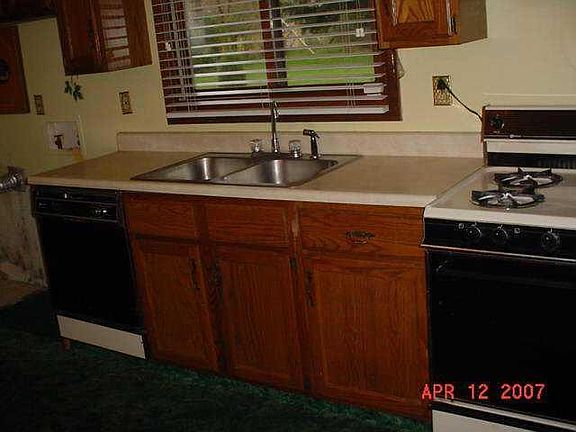 4th image of 3234 Elmhurst Dr