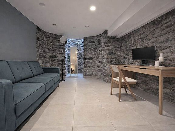 3rd image of 128 New York Ave #1C