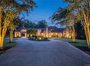 2033 Iverson Ln, Waxhaw, NC 28173
