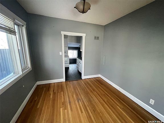 3rd image of 1515 2nd St