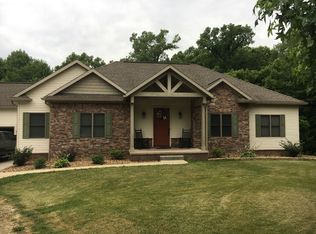 7900 Munier Rd, Evansville, IN 47720