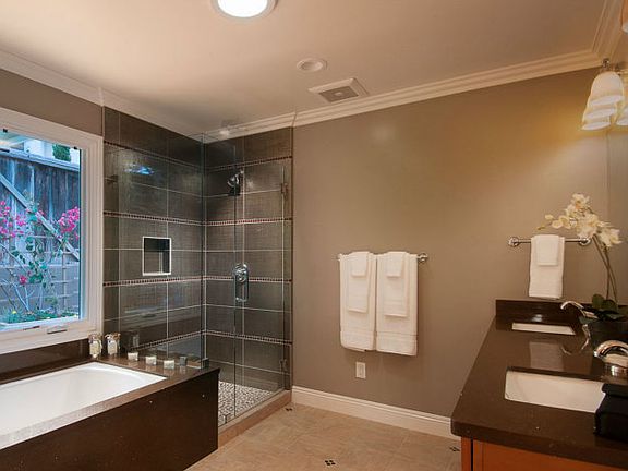 4th image of 4150 El Bosque Dr