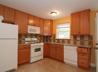 242 Glendale Rd, Glenview, IL 60025