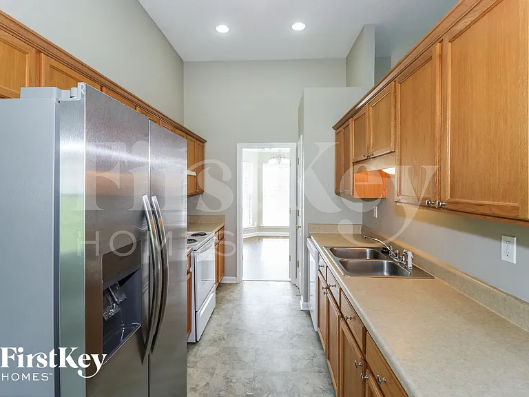 1060 Mossy Knoll Dr — Photo 7