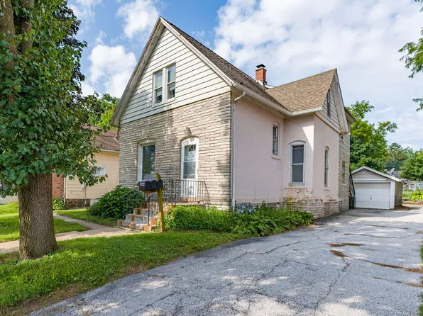 1844 23rd St, Rock Island, IL 61201