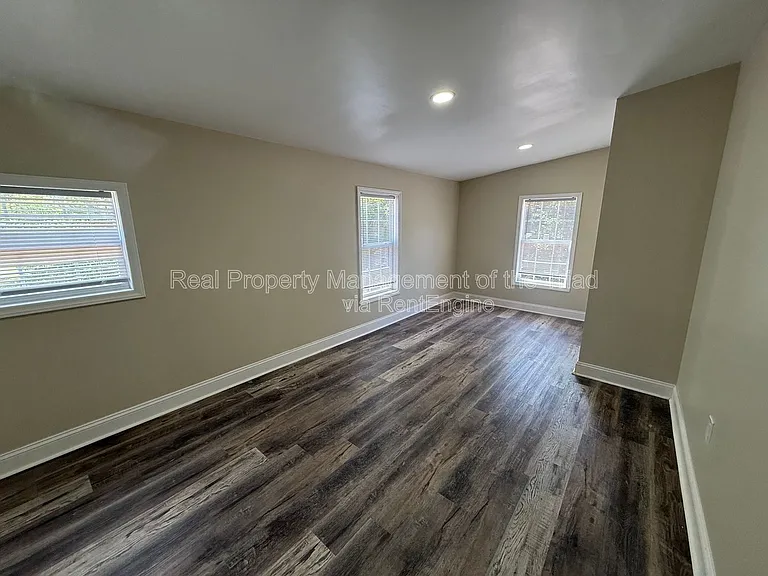 1226 Hoover Ave — Photo 18
