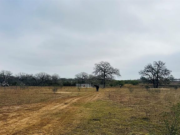 3rd image of 957 Johnson Farms Rd