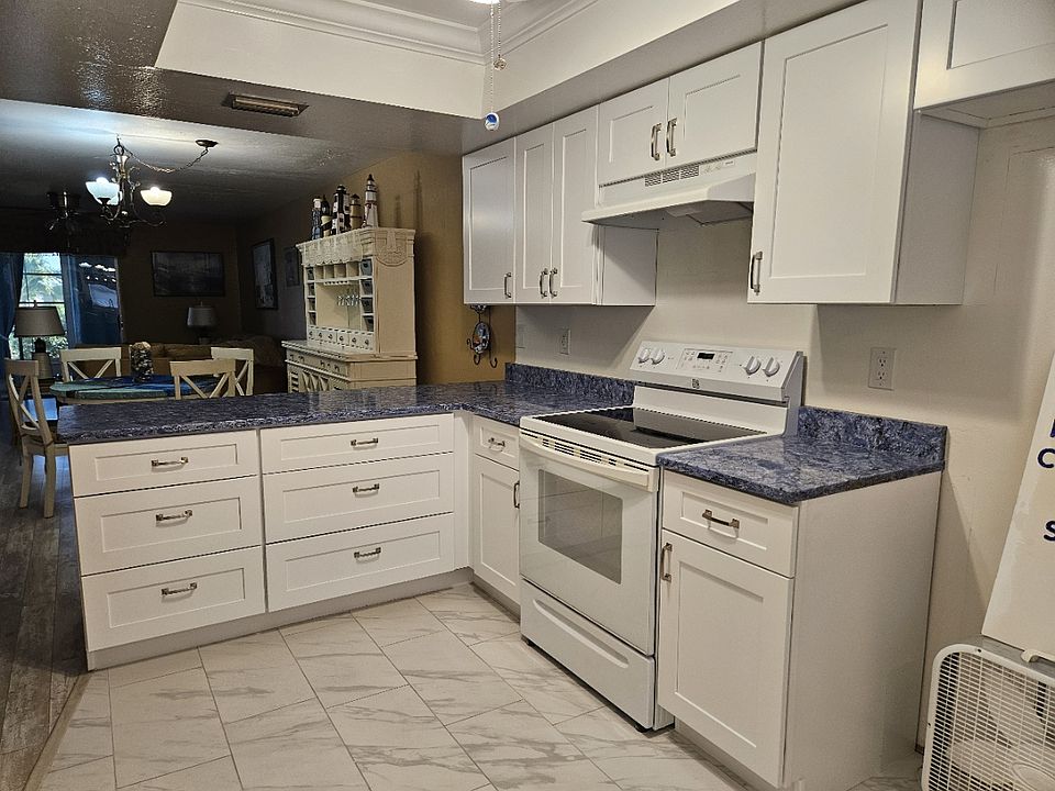 1st image of 1220 SE 40th St APT 7