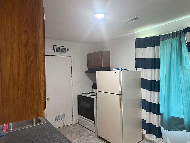 3125 S Old Lawrence Rd — Photo 6