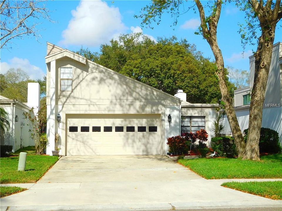 1st image of 310 S Woodlands Dr