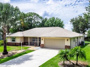 300 Oak Knolls Cir, Sebring, FL 33870