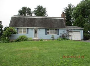 80 Bradford Dr, Feeding Hills, MA 01030