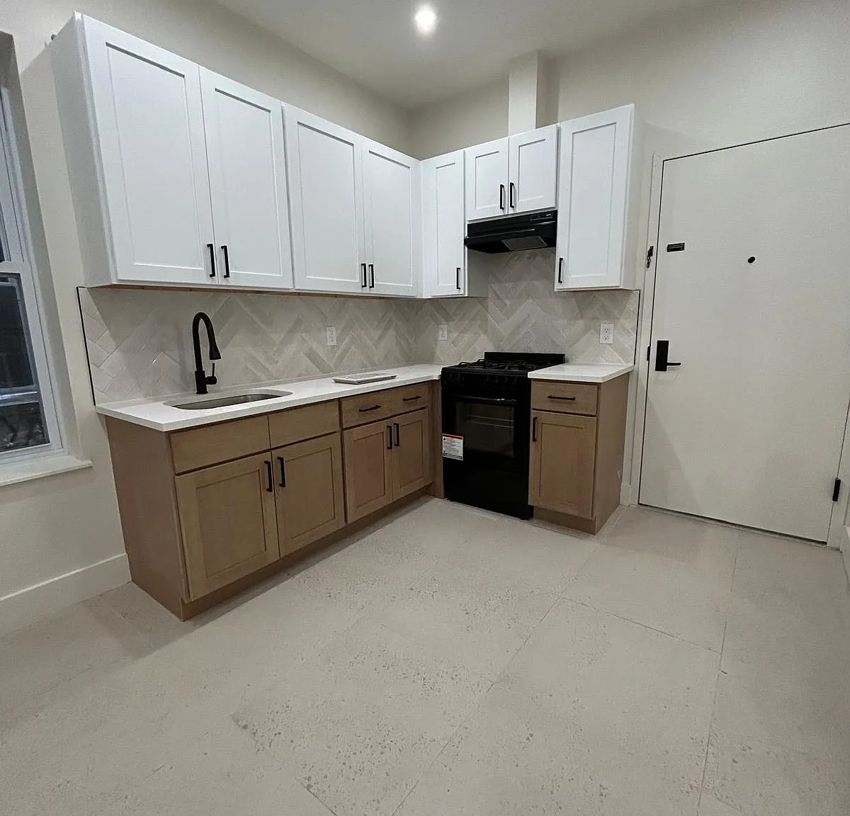 2 bed, $2,125 — Photo 1